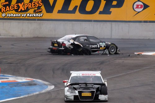 Markus Winkelhock verliest onderdelen